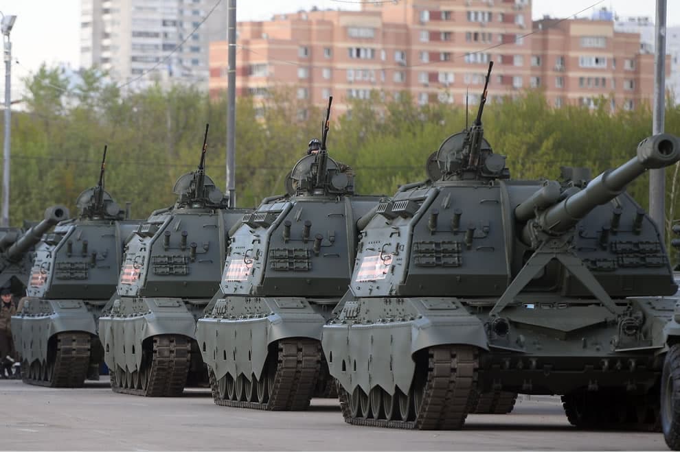 в войсках возобновили тренировки к параду победы в войсках возобновили тренировки к параду победы